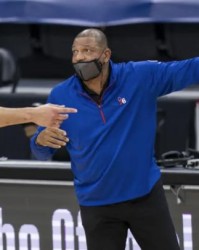 开云体育-三将蜕变稳居东部第一 费城开门红里弗斯功不可没