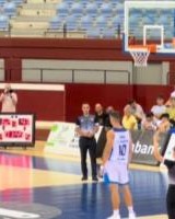 逐渐赢得教练信任？西乙季前赛末战 余嘉豪拿下16分8板&amp;罚球9中9